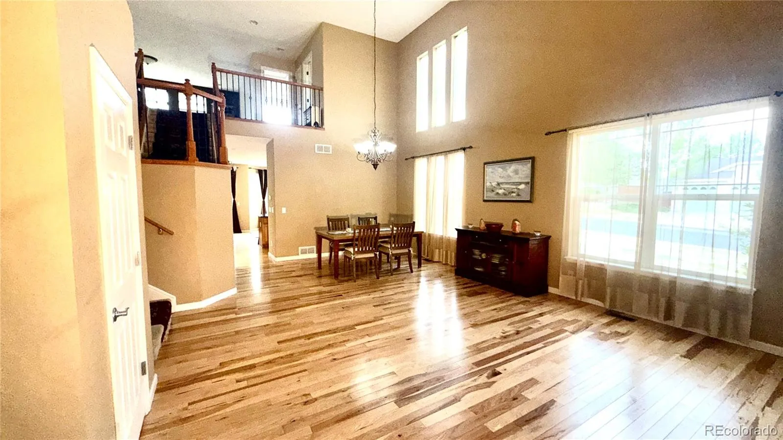 5386 S Haleyville Way Aurora CO 80016 MLS #REC2478173 04302026053454 1600 21