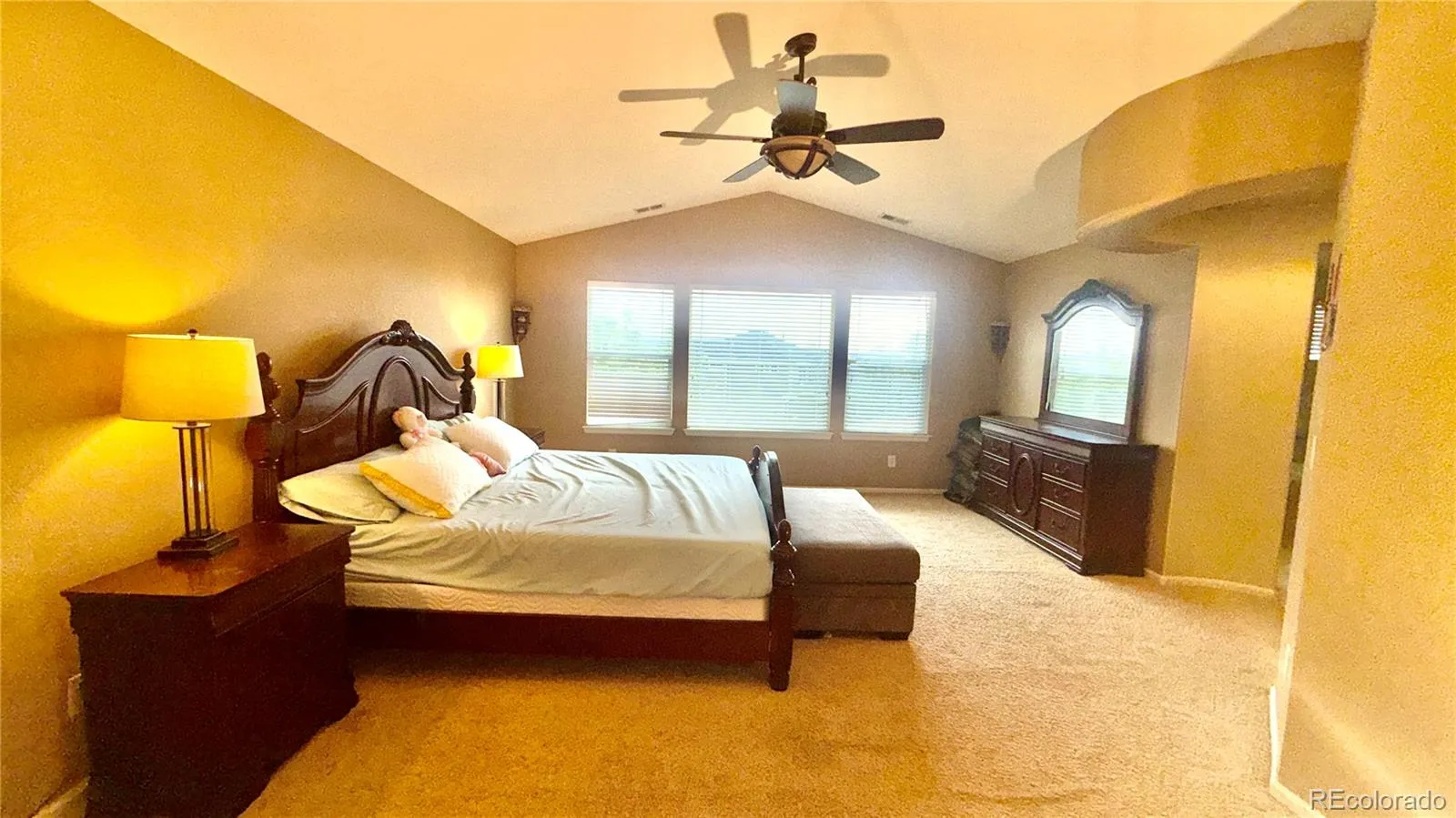 5386 S Haleyville Way Aurora CO 80016 MLS #REC2478173 04302026053454 1600 23