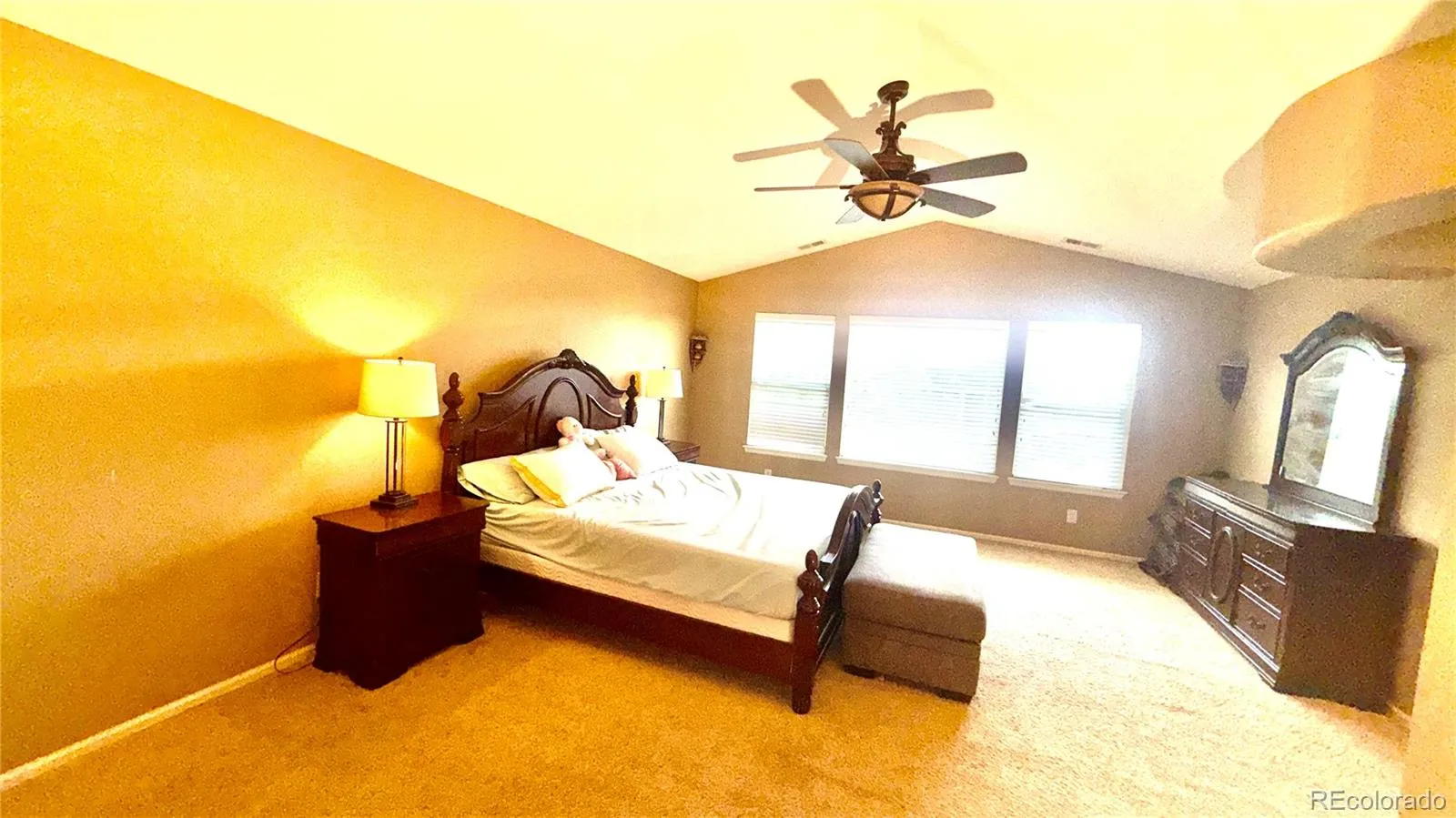 5386 S Haleyville Way Aurora CO 80016 MLS #REC2478173 04302026053454 1600 24