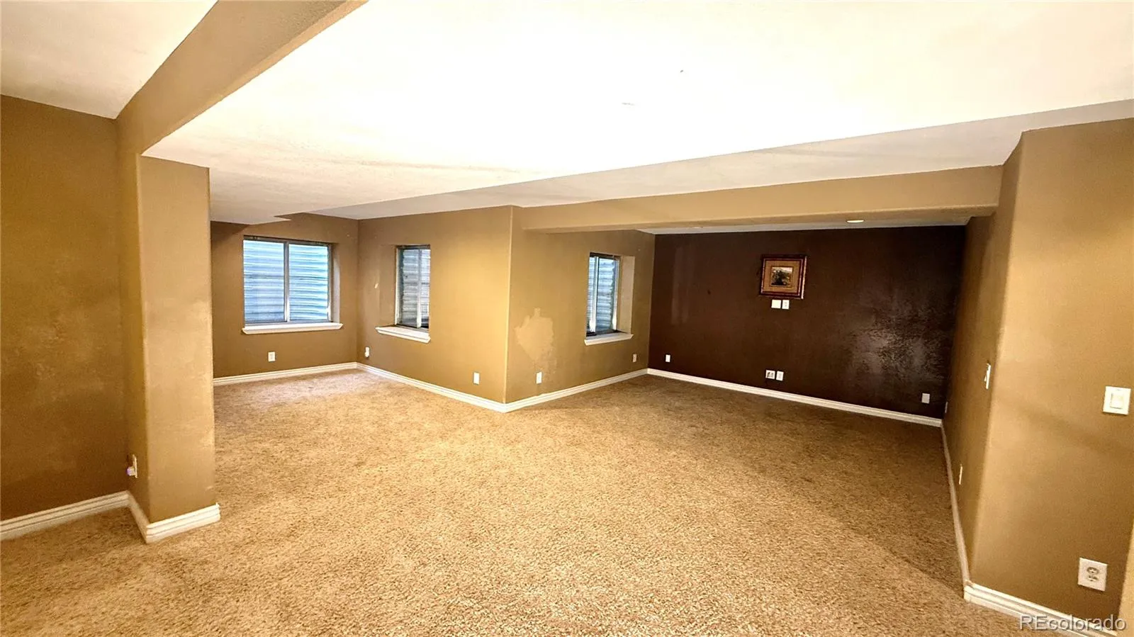 5386 S Haleyville Way Aurora CO 80016 MLS #REC2478173 04302026053454 1600 27