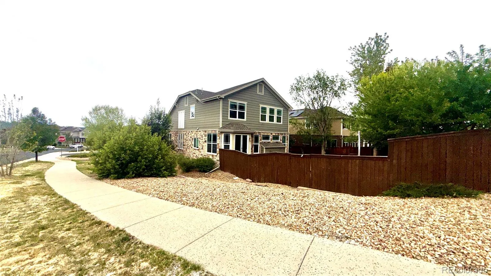 5386 S Haleyville Way Aurora CO 80016 MLS #REC2478173 04302026053454 1600 39