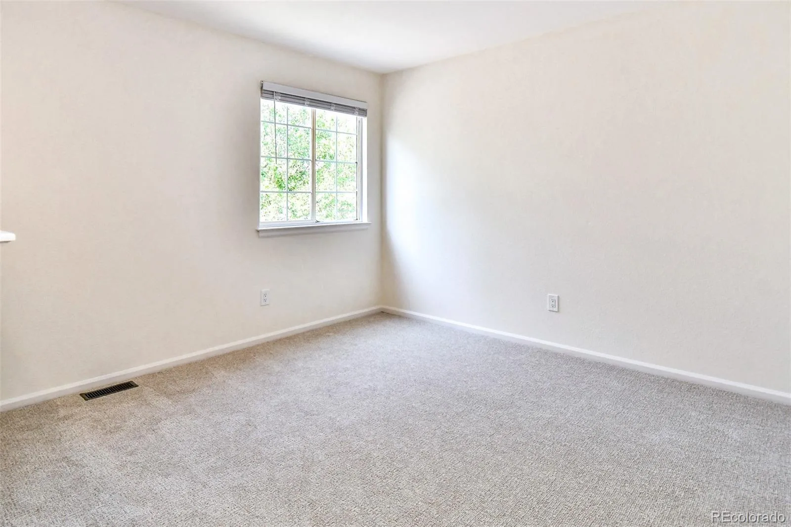 16359 E Phillips Drive Englewood CO 80112 | MLS #REC2478274 08072026234006 1600 14