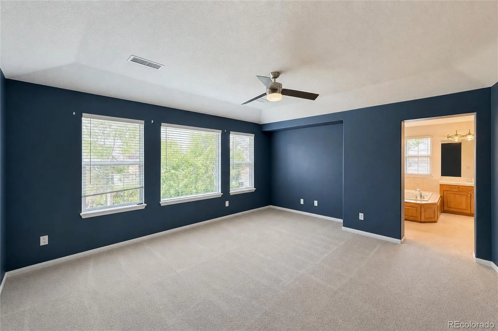 5055 Montvale Drive Littleton CO 80130 | MLS #REC2478377 08152026141135 1600 22