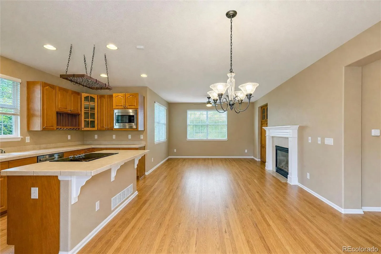 5055 Montvale Drive Littleton CO 80130 | MLS #REC2478377 08152026141135 1600 9