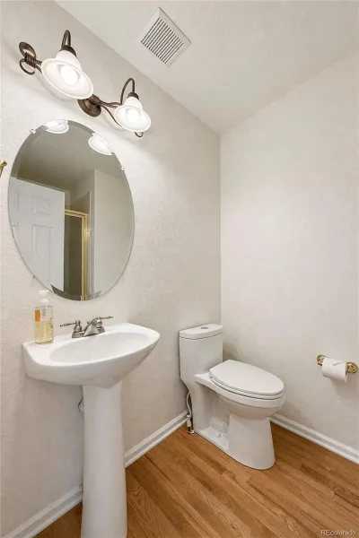 5055 Montvale Drive Littleton CO 80130 | MLS #REC2478377 08152026141135 800 16