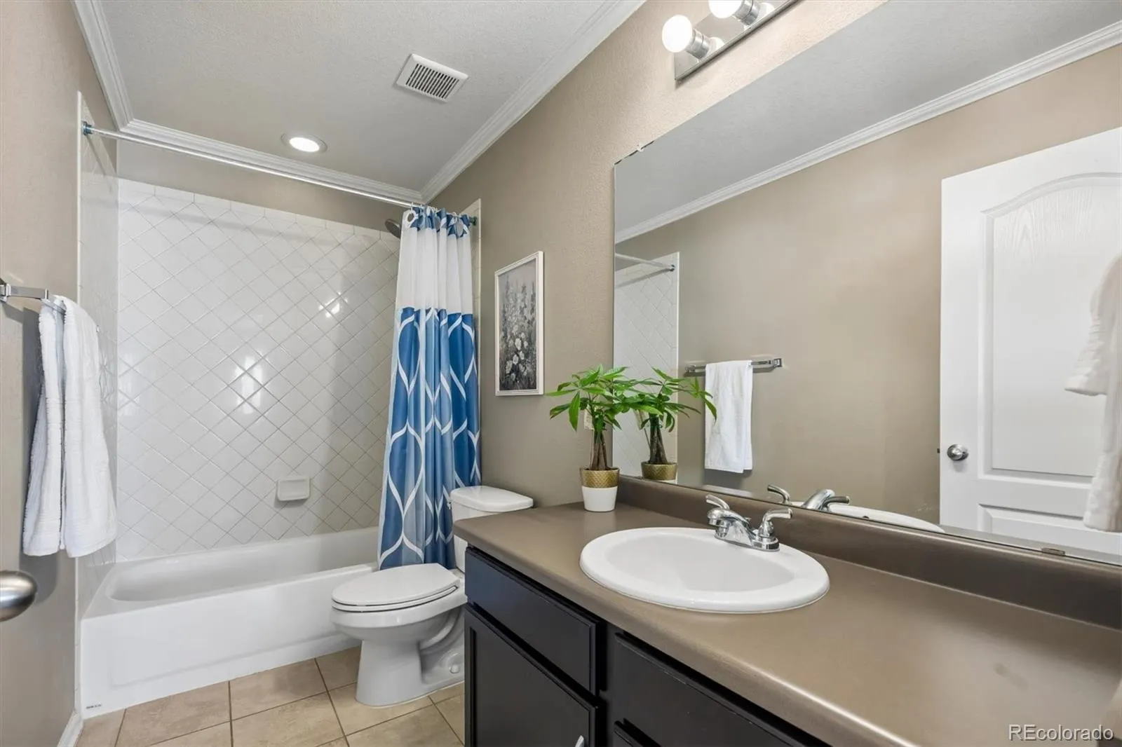 25980 E Davies Drive Aurora CO 80016 MLS #REC2478973 05142026234812 1600 18
