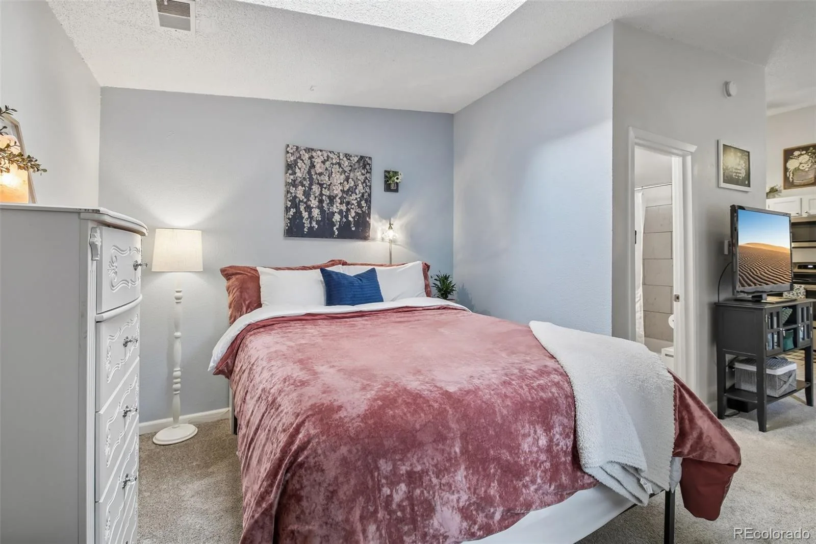 982 S Dearborn Way #18 Aurora CO 80012 | MLS #REC2479383 08152026194726 1600 8