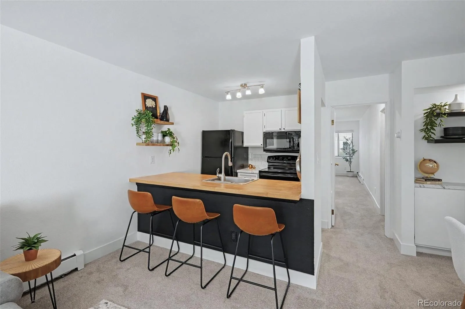 532 Oakwood Drive #D103 Castle Rock CO 80104 | MLS #REC2480623 08202026202138 1600 3