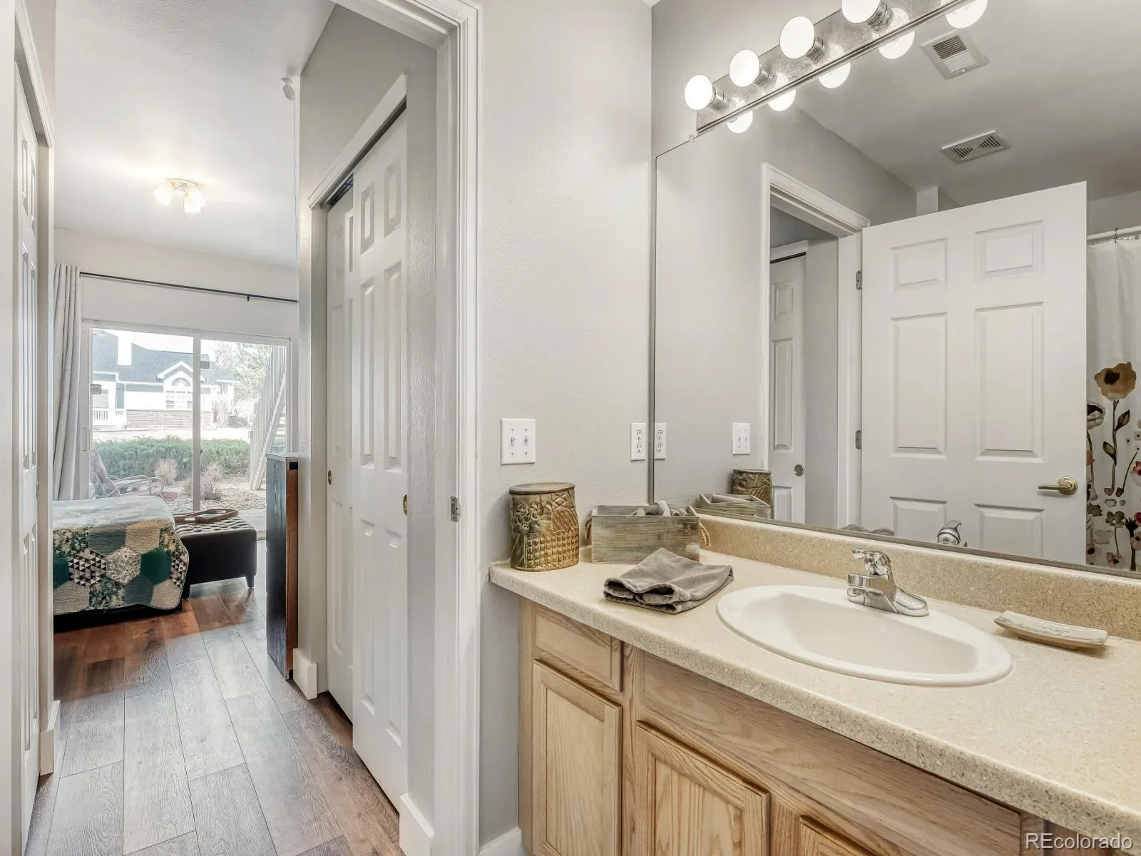 3216 S Walden Court #L Aurora CO 80013 MLS #REC2482228 03252026153308 1600 18