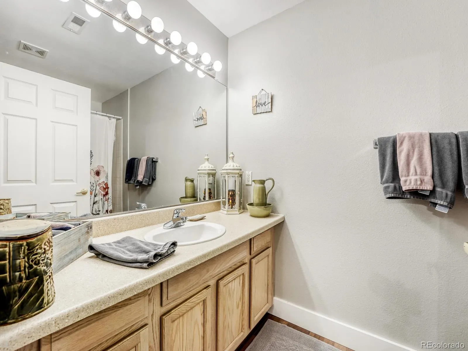 3216 S Walden Court #L Aurora CO 80013 MLS #REC2482228 03252026153308 1600 19