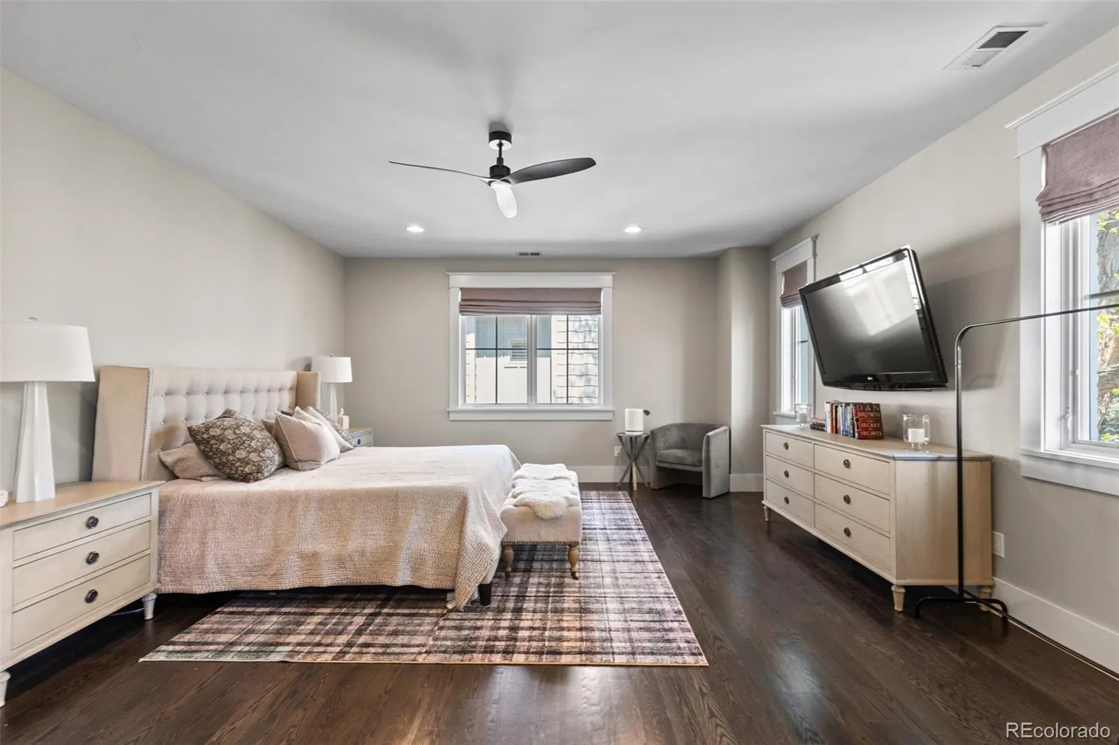 04172026011139 1600 22