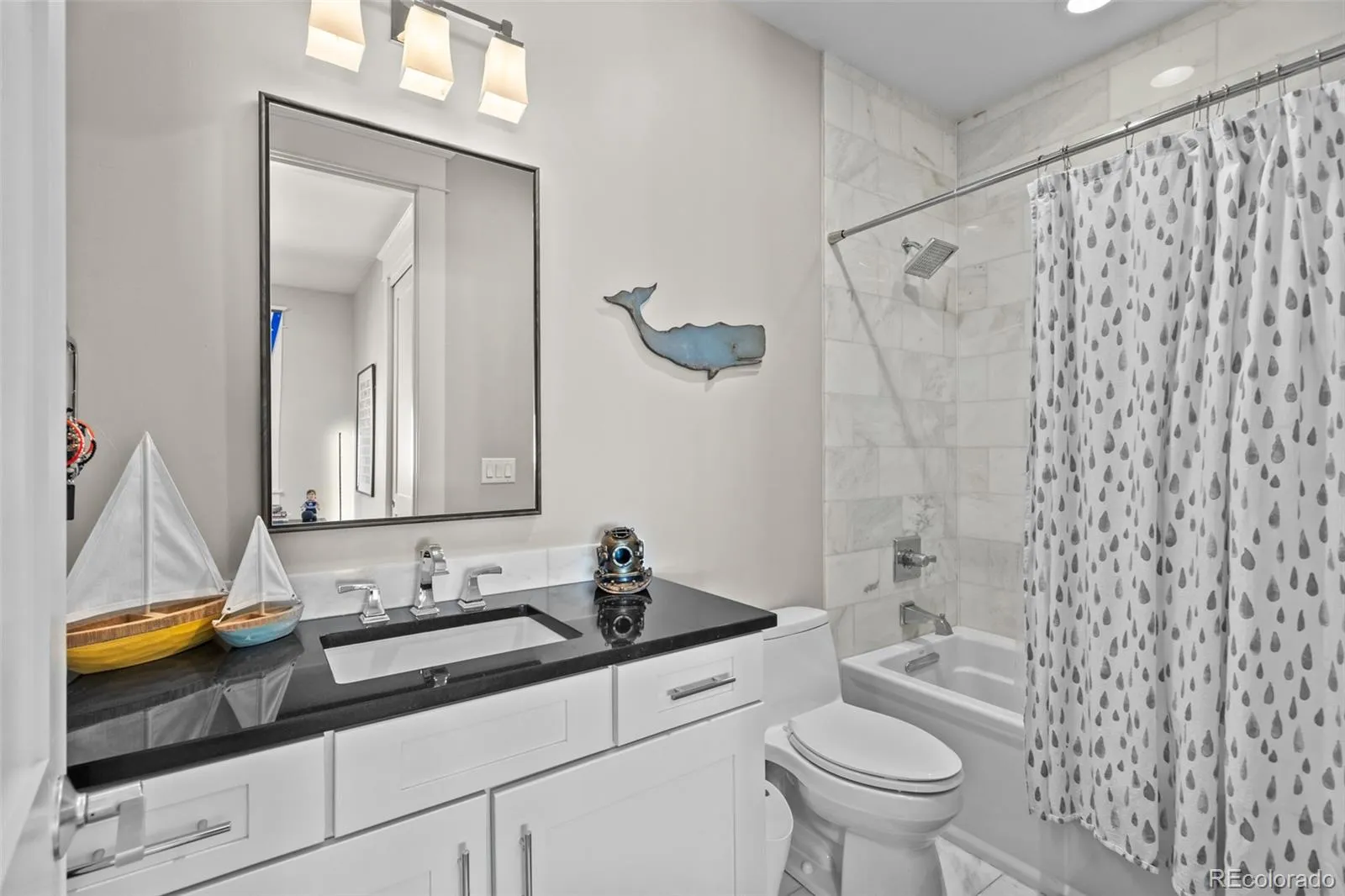 04172026011139 1600 32