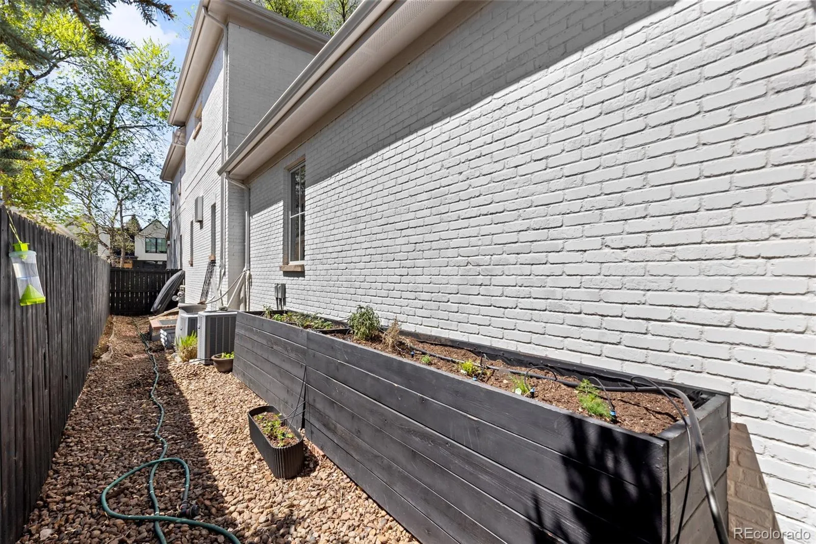 04172026011139 1600 49