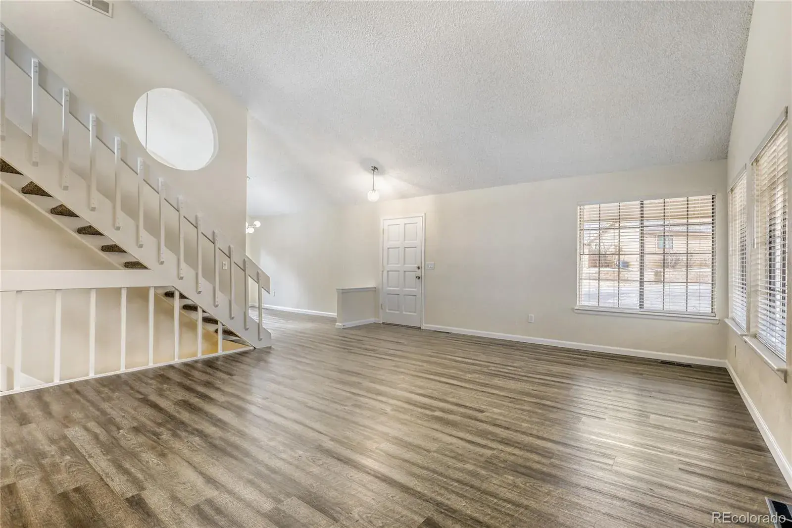 204 S Eagle Circle Aurora CO 80012 MLS #REC2483763 01232026173707 1600 11