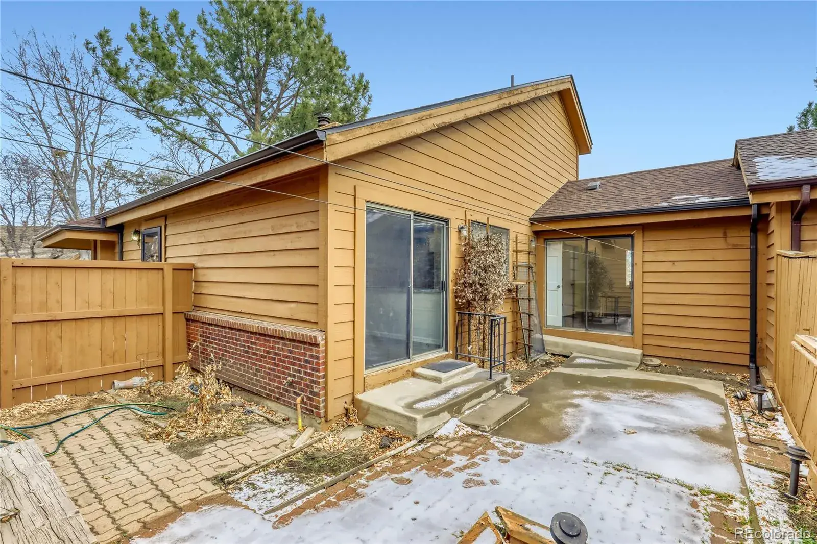 204 S Eagle Circle Aurora CO 80012 MLS #REC2483763 01232026173707 1600 27