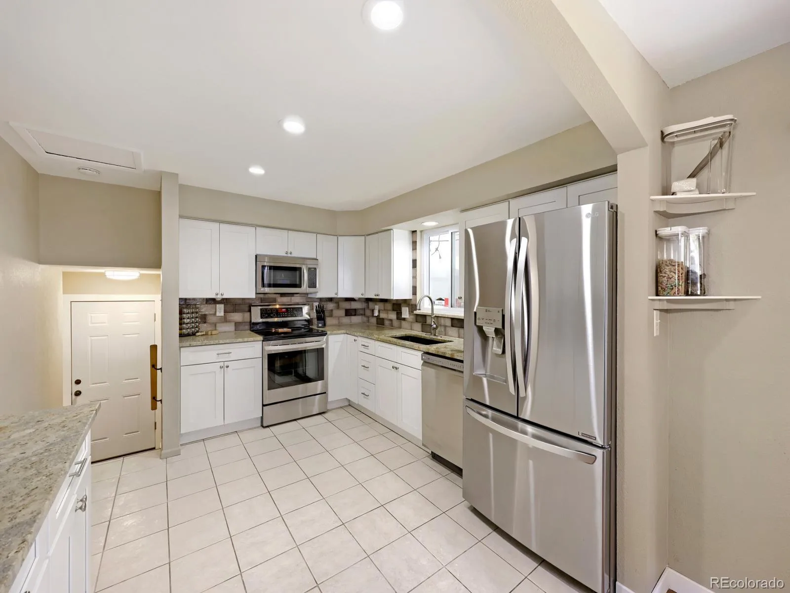 7340 Teller Street Arvada CO 80003 | MLS #REC2486015 08202026132434 1600 11