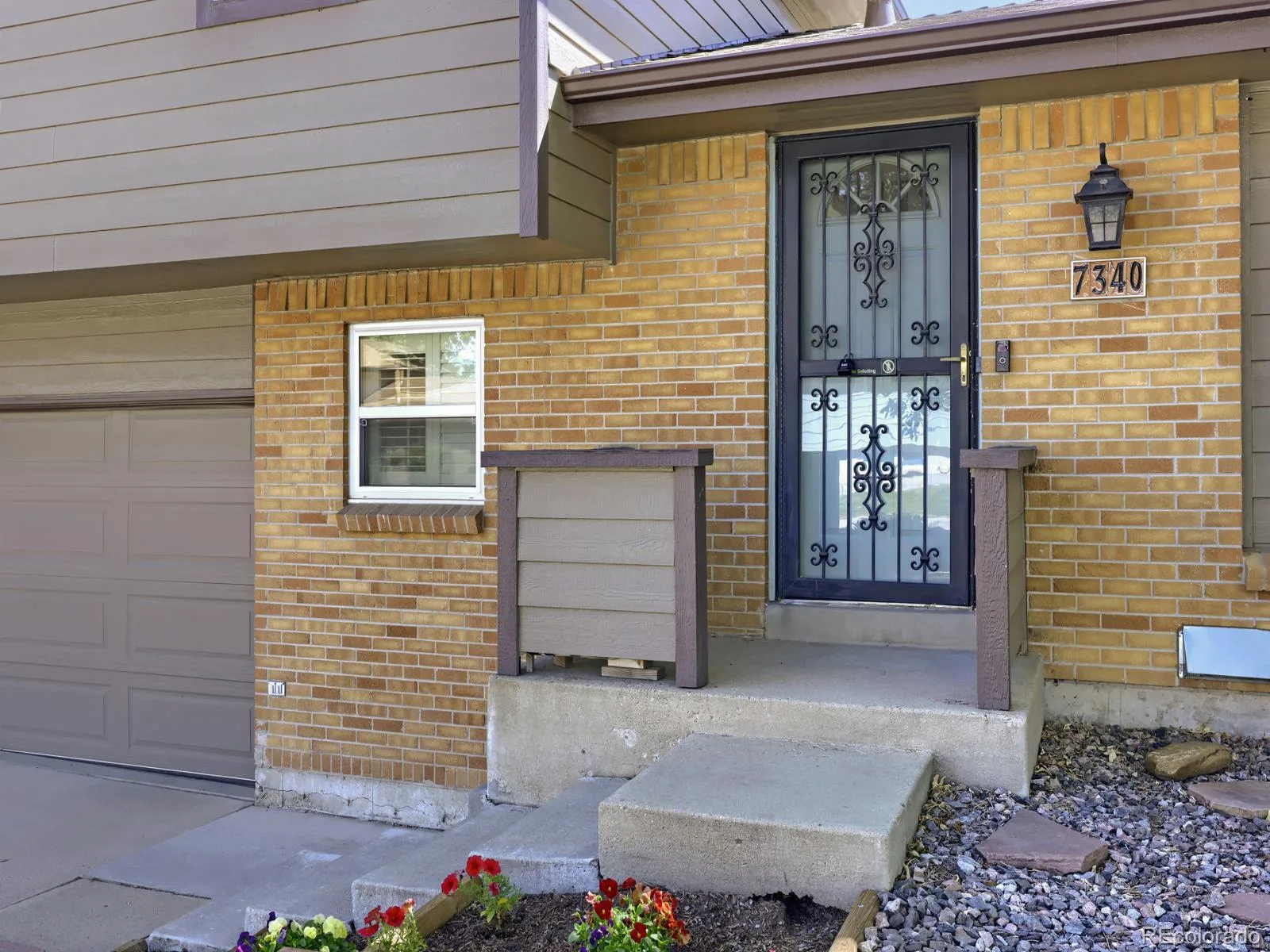 7340 Teller Street Arvada CO 80003 | MLS #REC2486015 08202026132434 1600 2