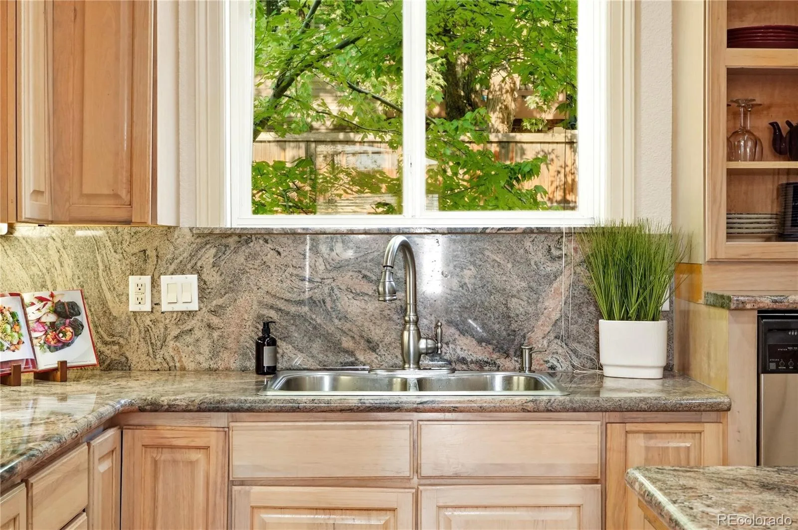 7482 Routt Lane Arvada CO 80005 MLS #REC2486032 07092026215041 1600 22