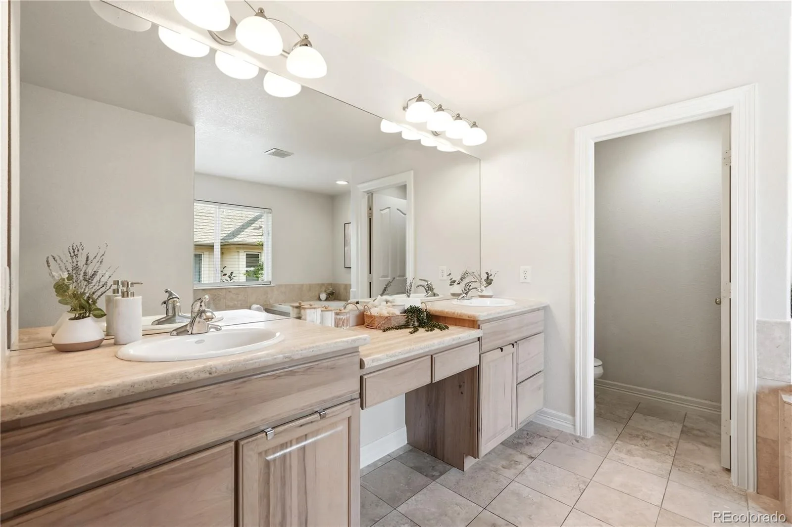 7482 Routt Lane Arvada CO 80005 MLS #REC2486032 07092026215041 1600 35