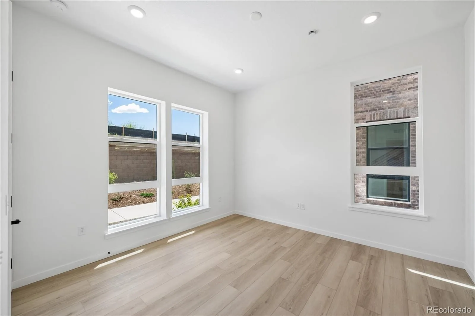11463 E Briarwood Circle Centennial CO 80112 MLS #REC2488767 06092026154522 1600 2