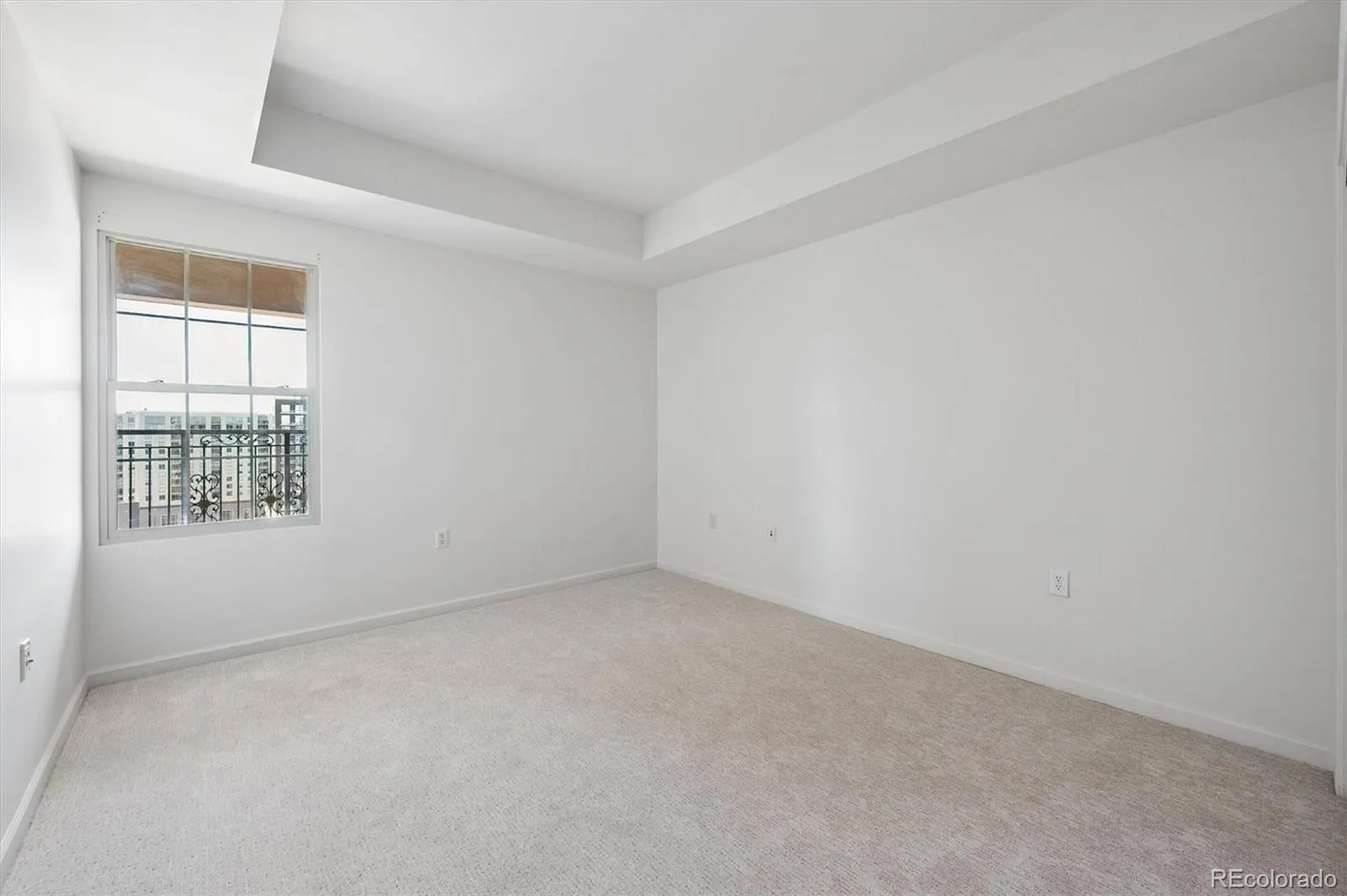 04212026232201 1600 12