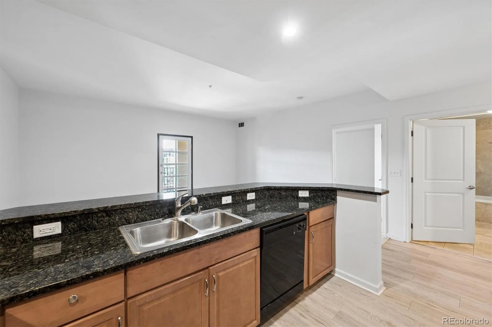 925 N Lincoln Street #12E Denver CO 80203 | MLS #REC2488943 08062026185609 1600 14