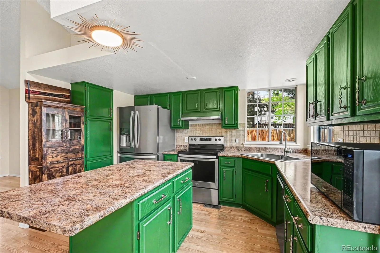 10455 Ellison Place Littleton CO 80125 | MLS #REC2489131 06022026205939 1600 11