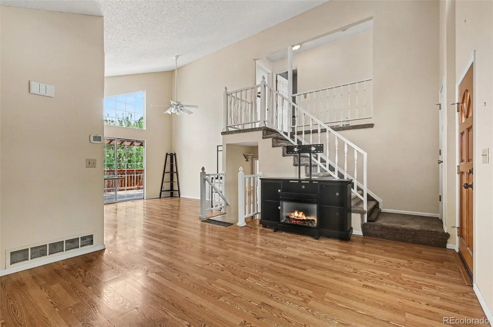 10455 Ellison Place Littleton CO 80125 | MLS #REC2489131 06022026205939 1600 4
