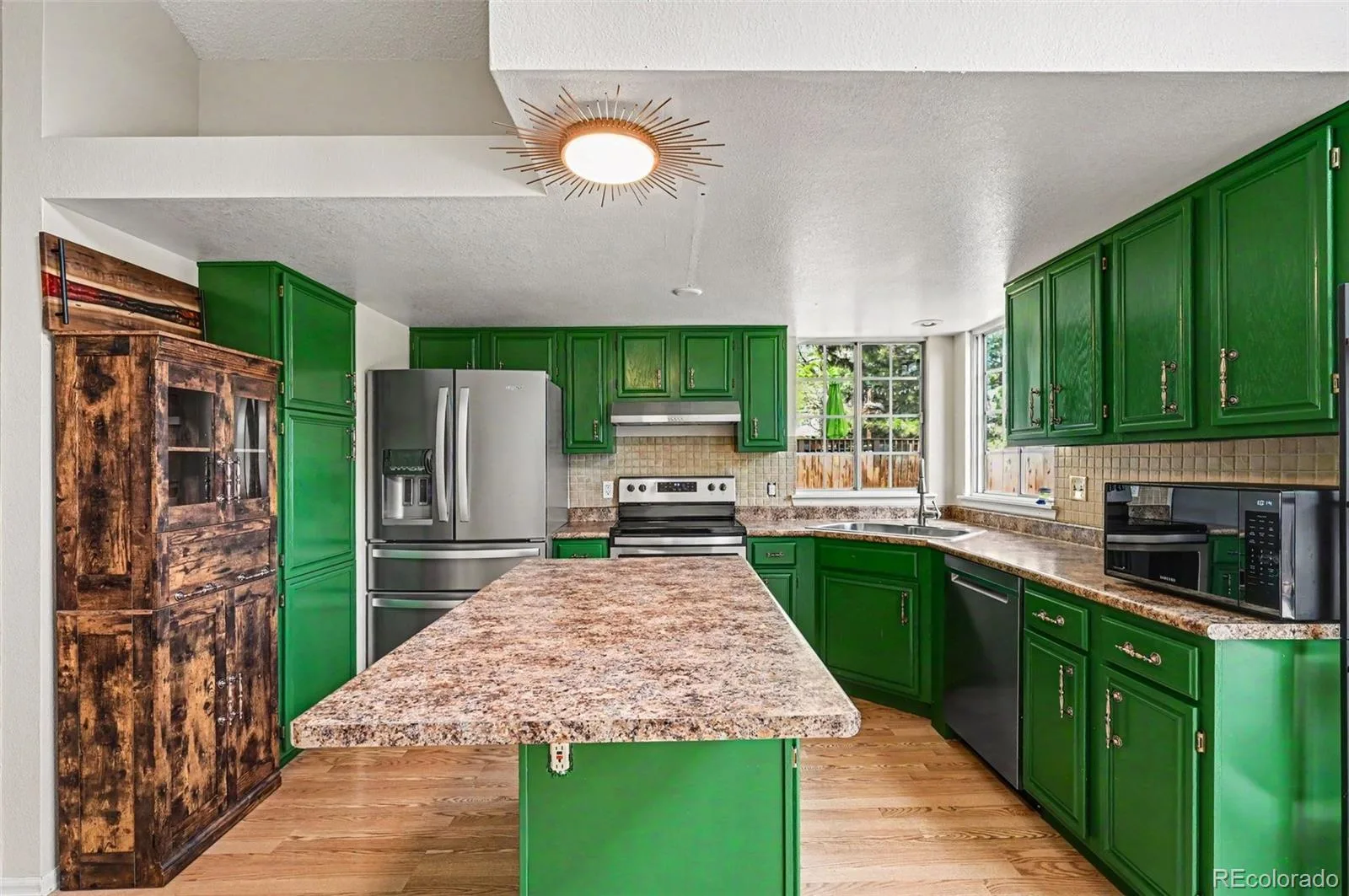 10455 Ellison Place Littleton CO 80125 | MLS #REC2489131 06022026205939 1600 9