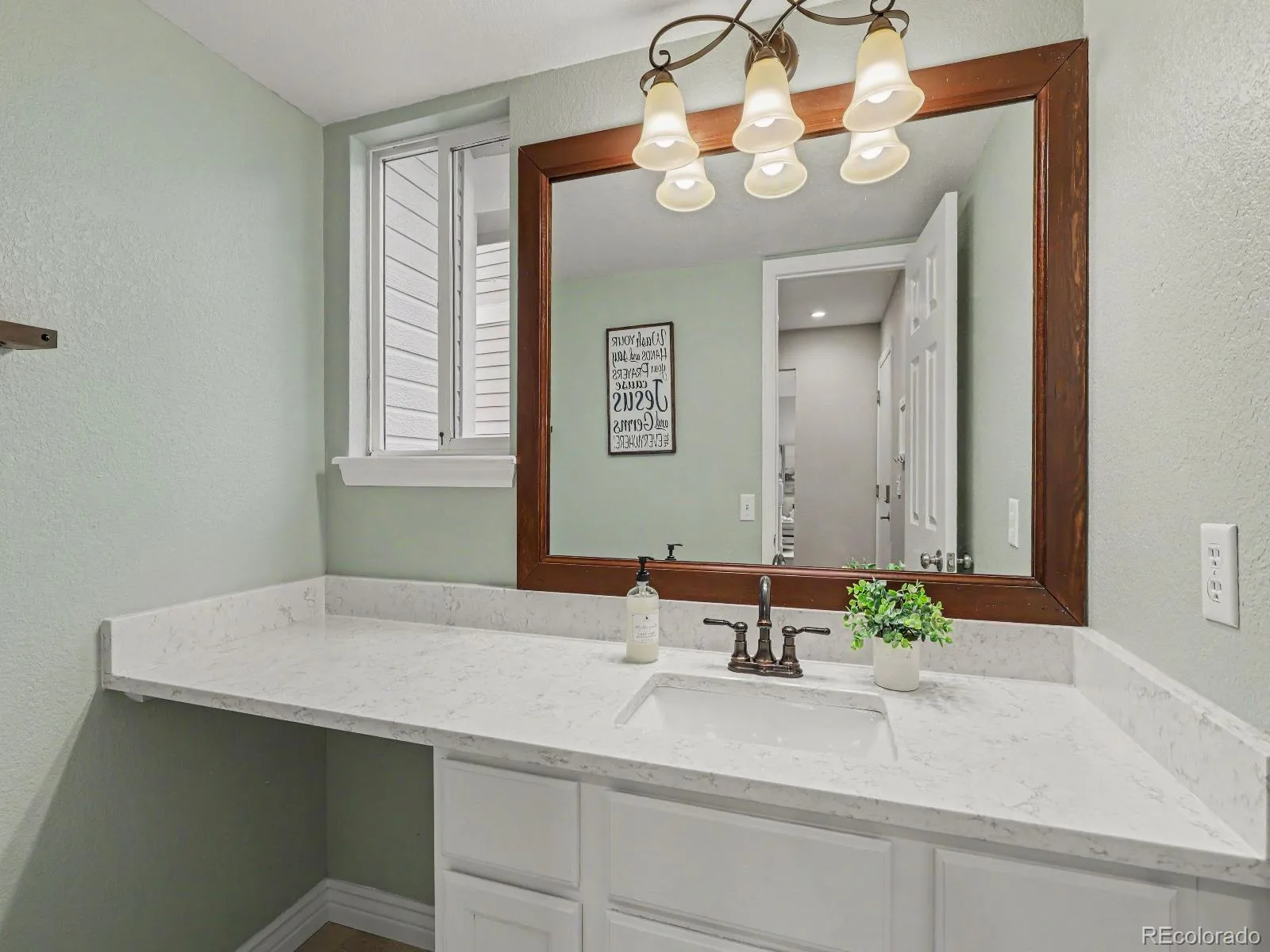 15936 W 64th Circle Arvada CO 80007 | MLS #REC2490133 08262026222859 1600 22
