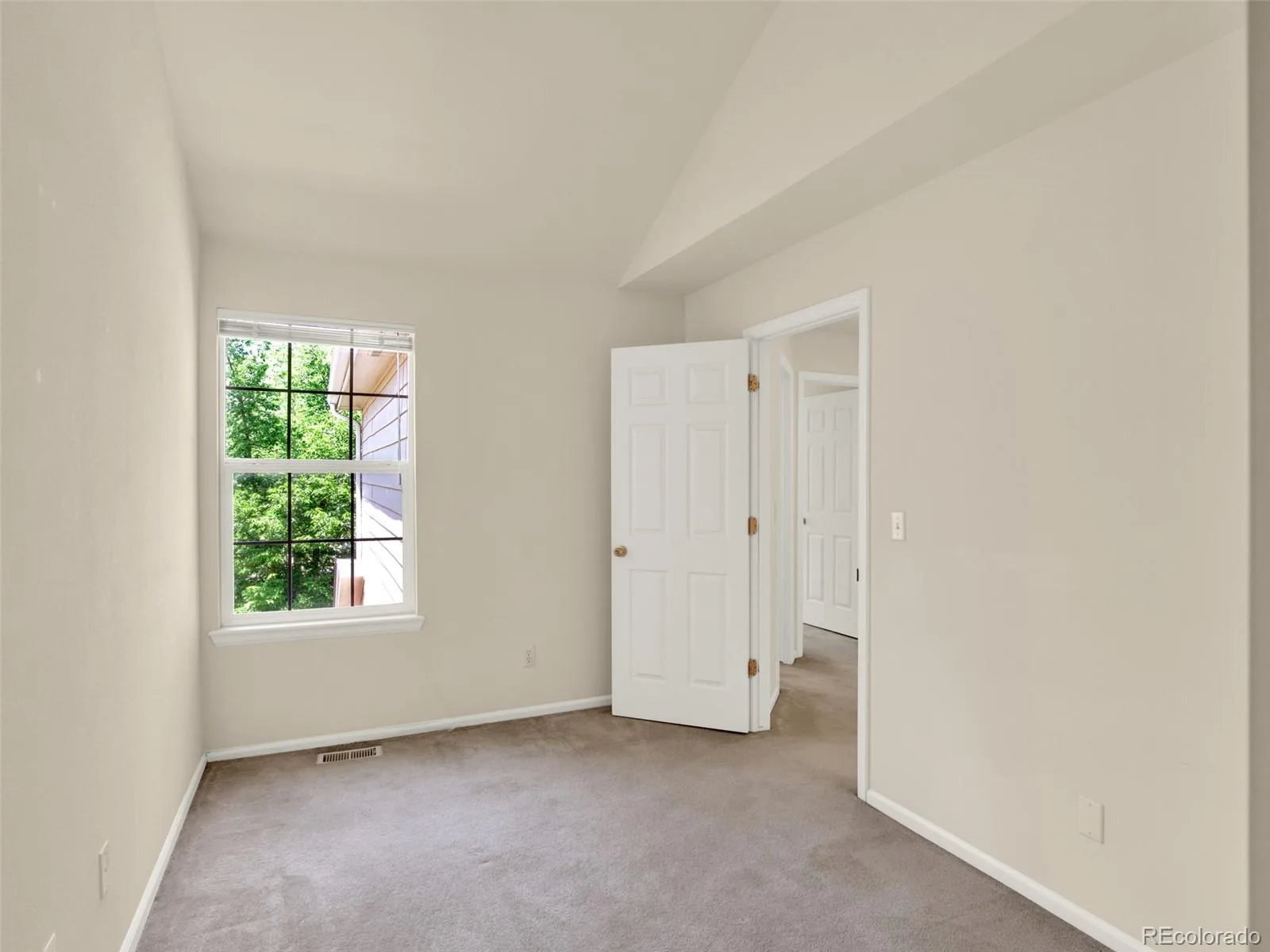 9108 W Phillips Drive Littleton CO 80128 | MLS #REC2490480 08202026183214 1600 27