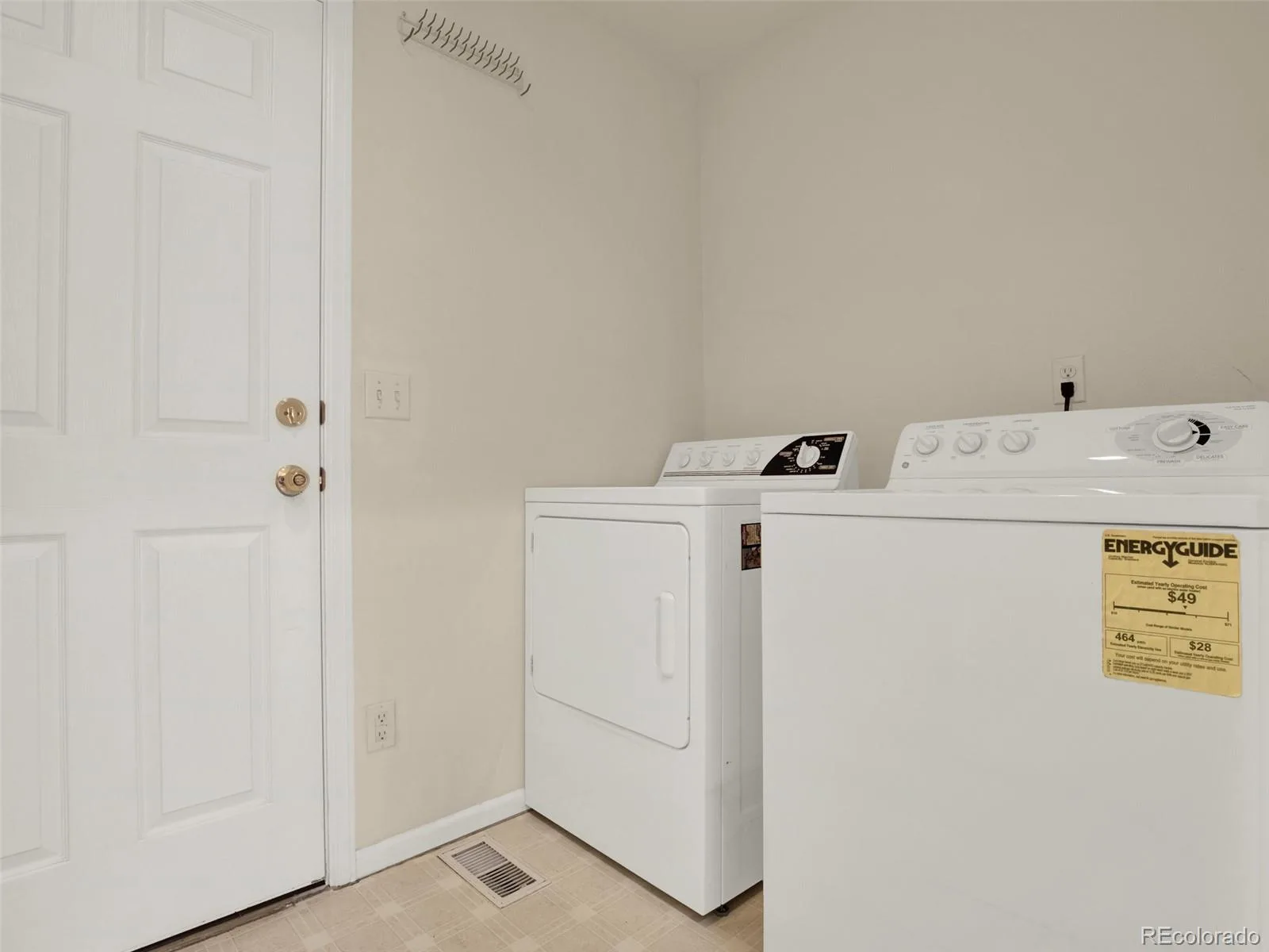 9108 W Phillips Drive Littleton CO 80128 | MLS #REC2490480 08202026183214 1600 32