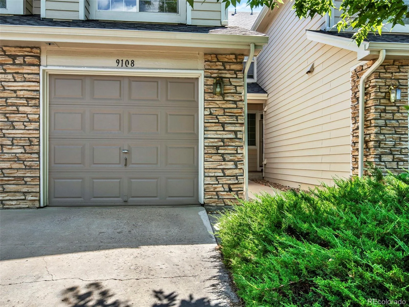 9108 W Phillips Drive Littleton CO 80128 | MLS #REC2490480 08202026183214 1600 33