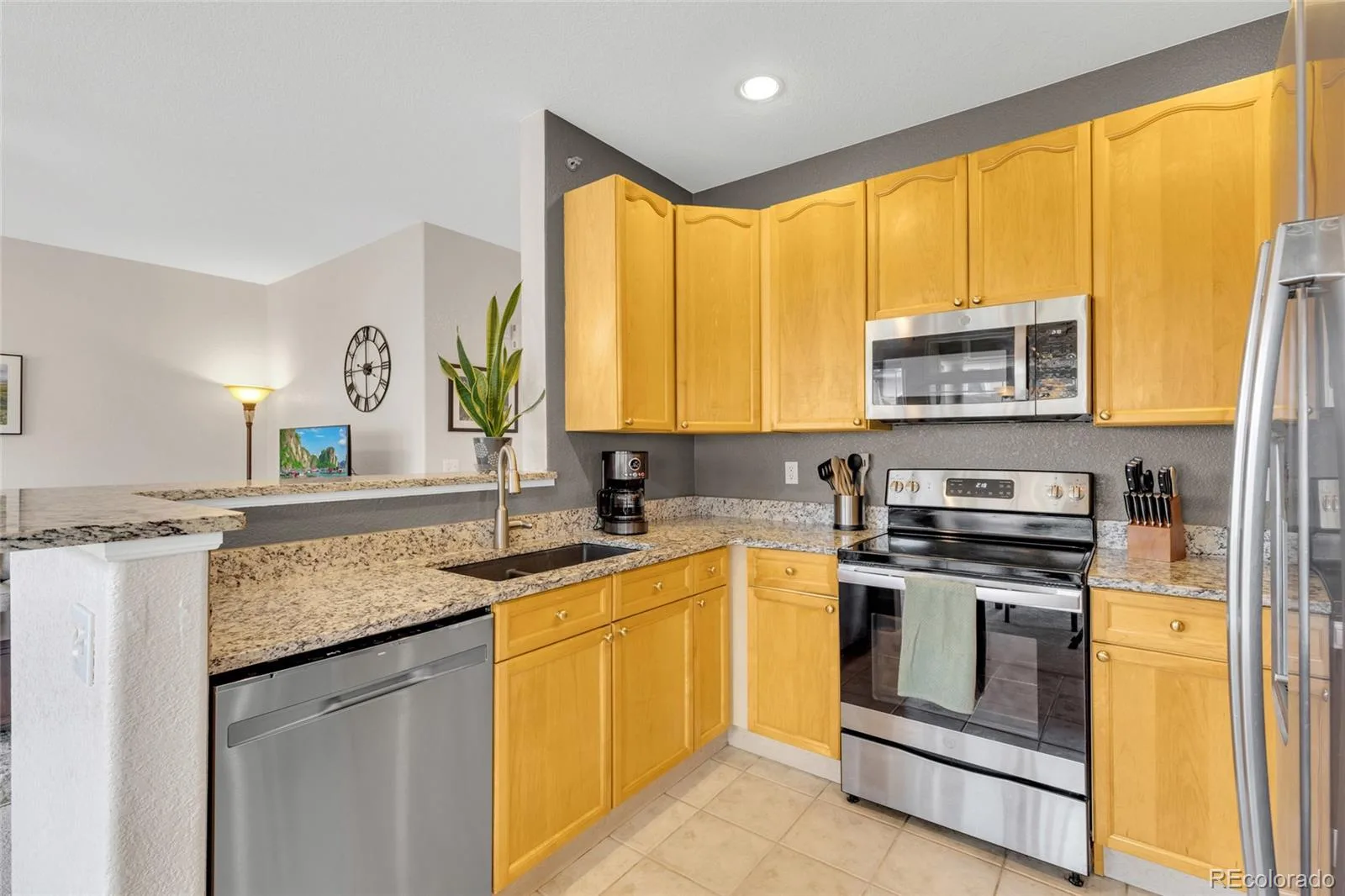 9557 W San Juan Circle #201 Littleton CO 80128 | MLS #REC2493478 08092026180545 1600 12
