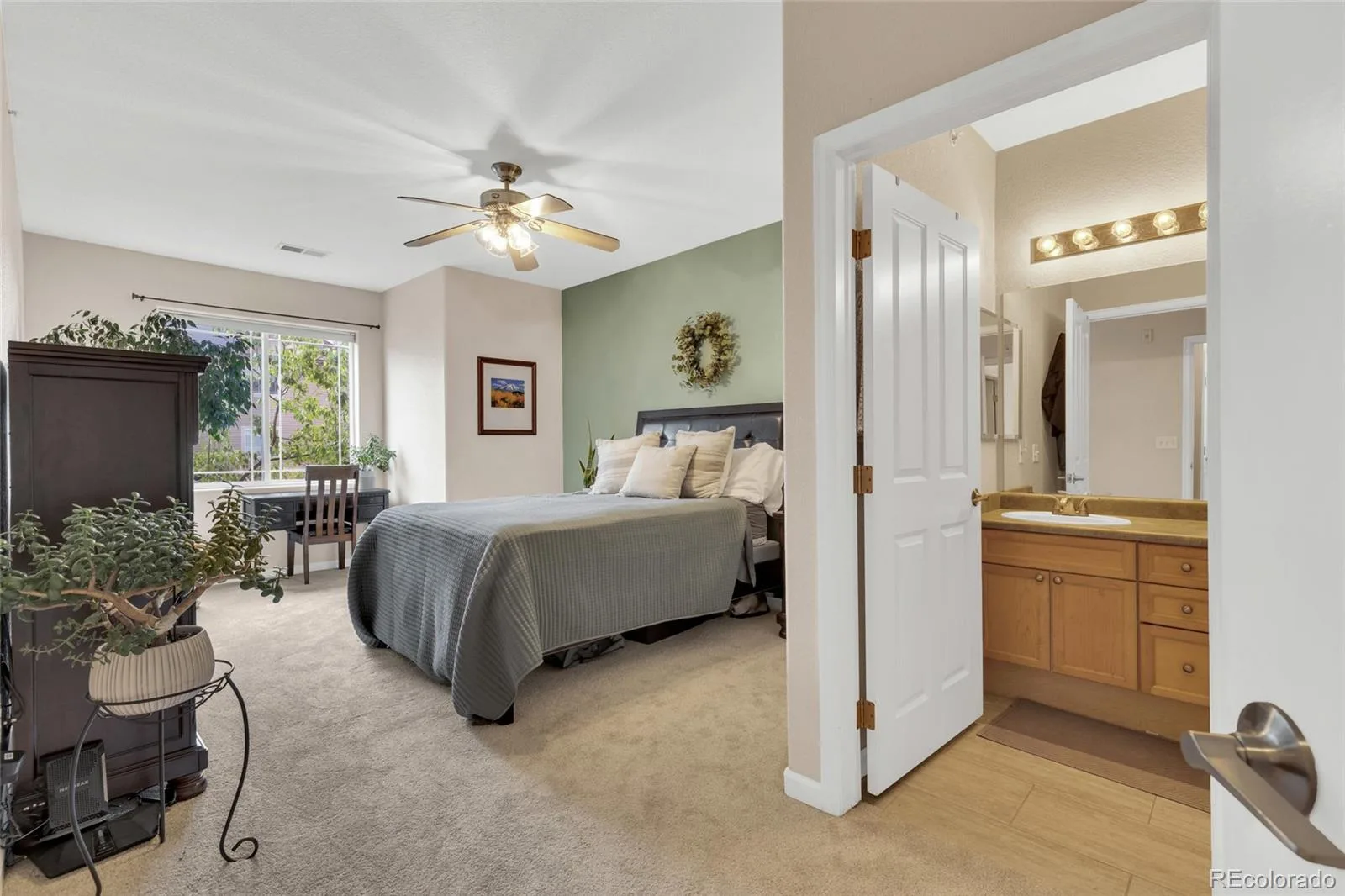 9557 W San Juan Circle #201 Littleton CO 80128 | MLS #REC2493478 08092026180545 1600 22