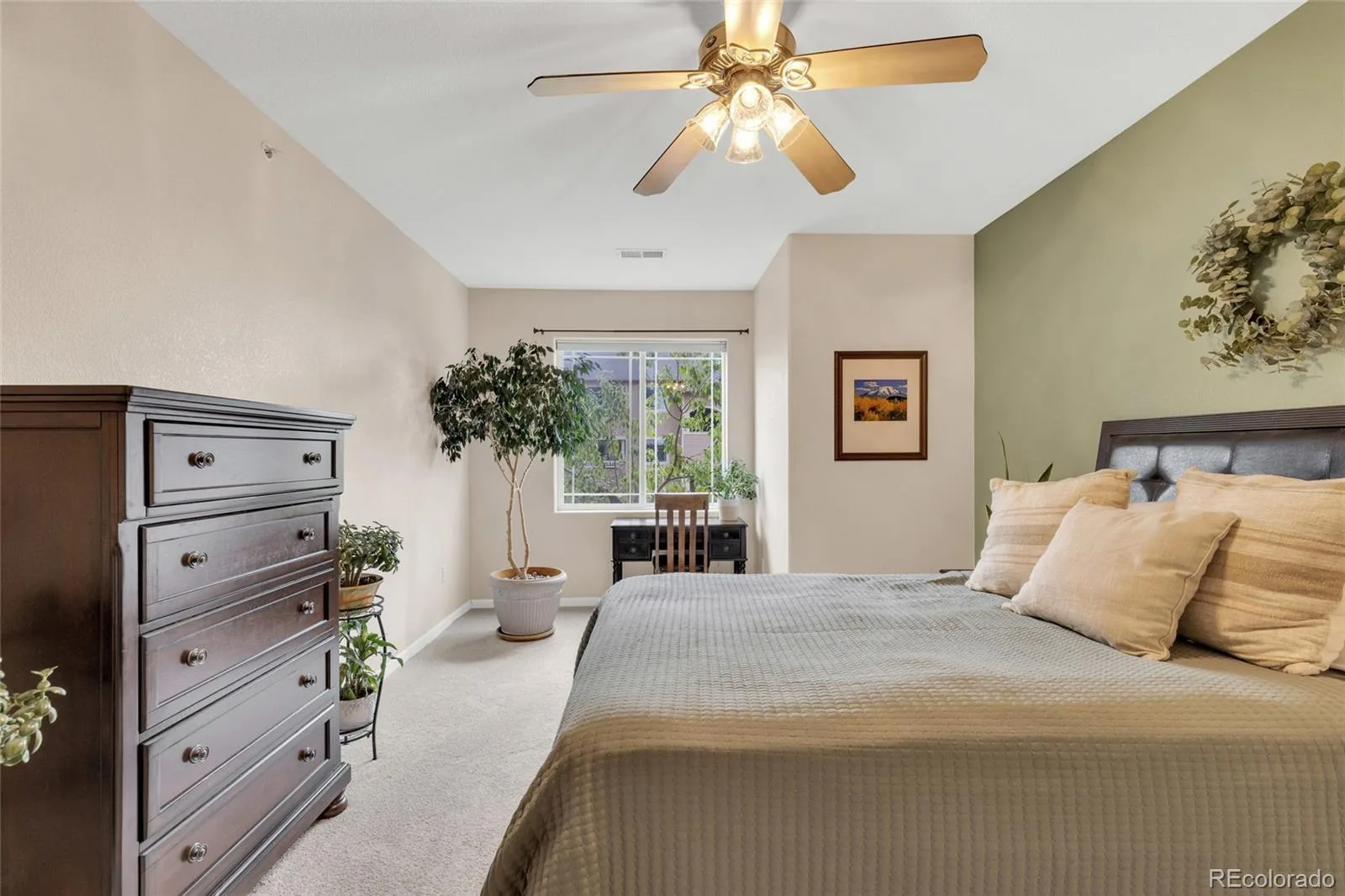9557 W San Juan Circle #201 Littleton CO 80128 | MLS #REC2493478 08092026180545 1600 23