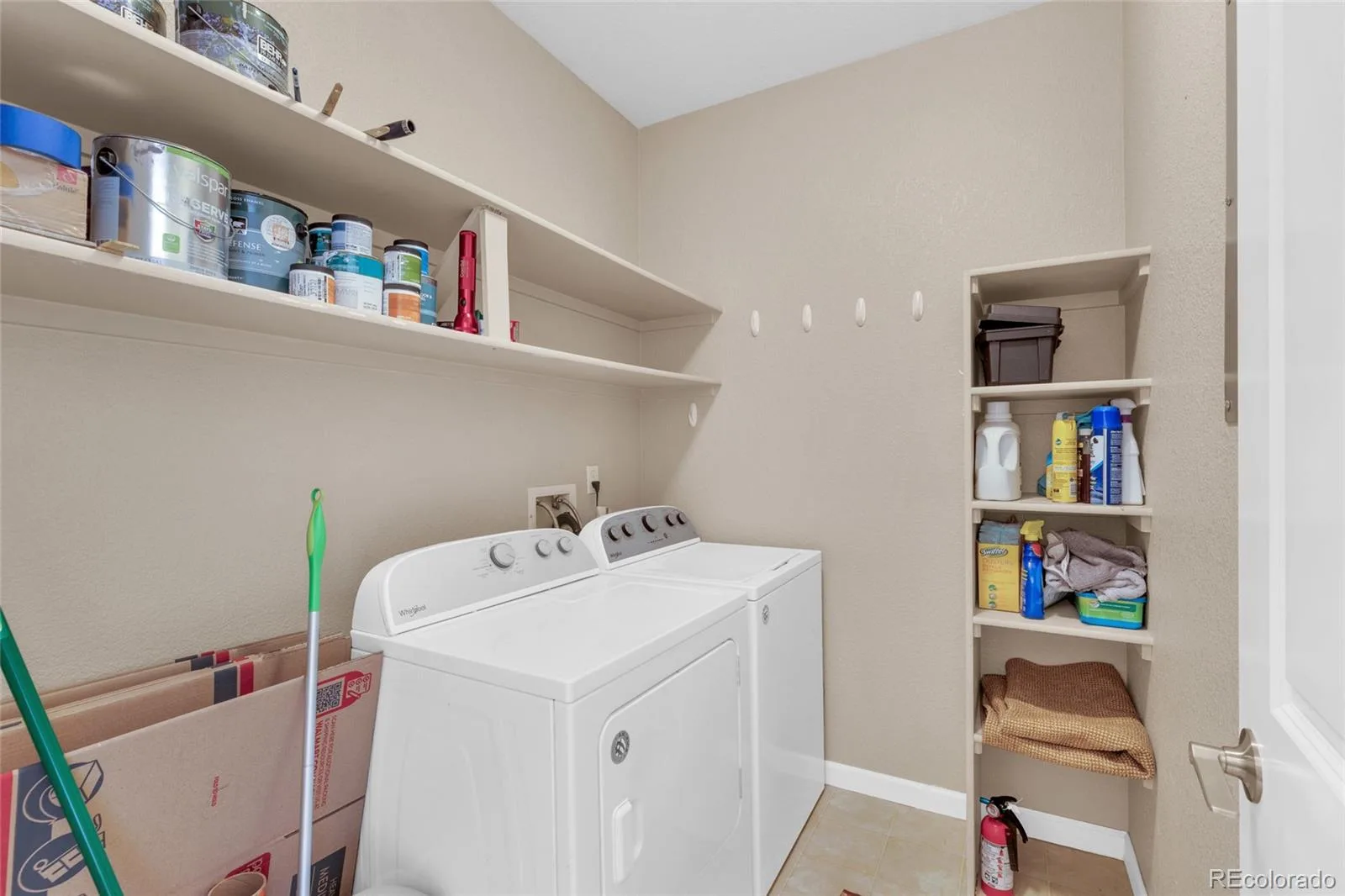 9557 W San Juan Circle #201 Littleton CO 80128 | MLS #REC2493478 08092026180545 1600 28