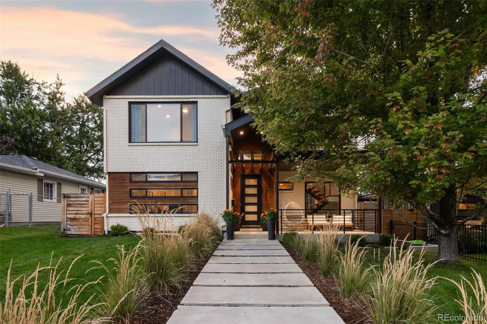 3275 S Clermont Street Denver CO 80222 MLS #REC2493499 05022026200634 1600 23