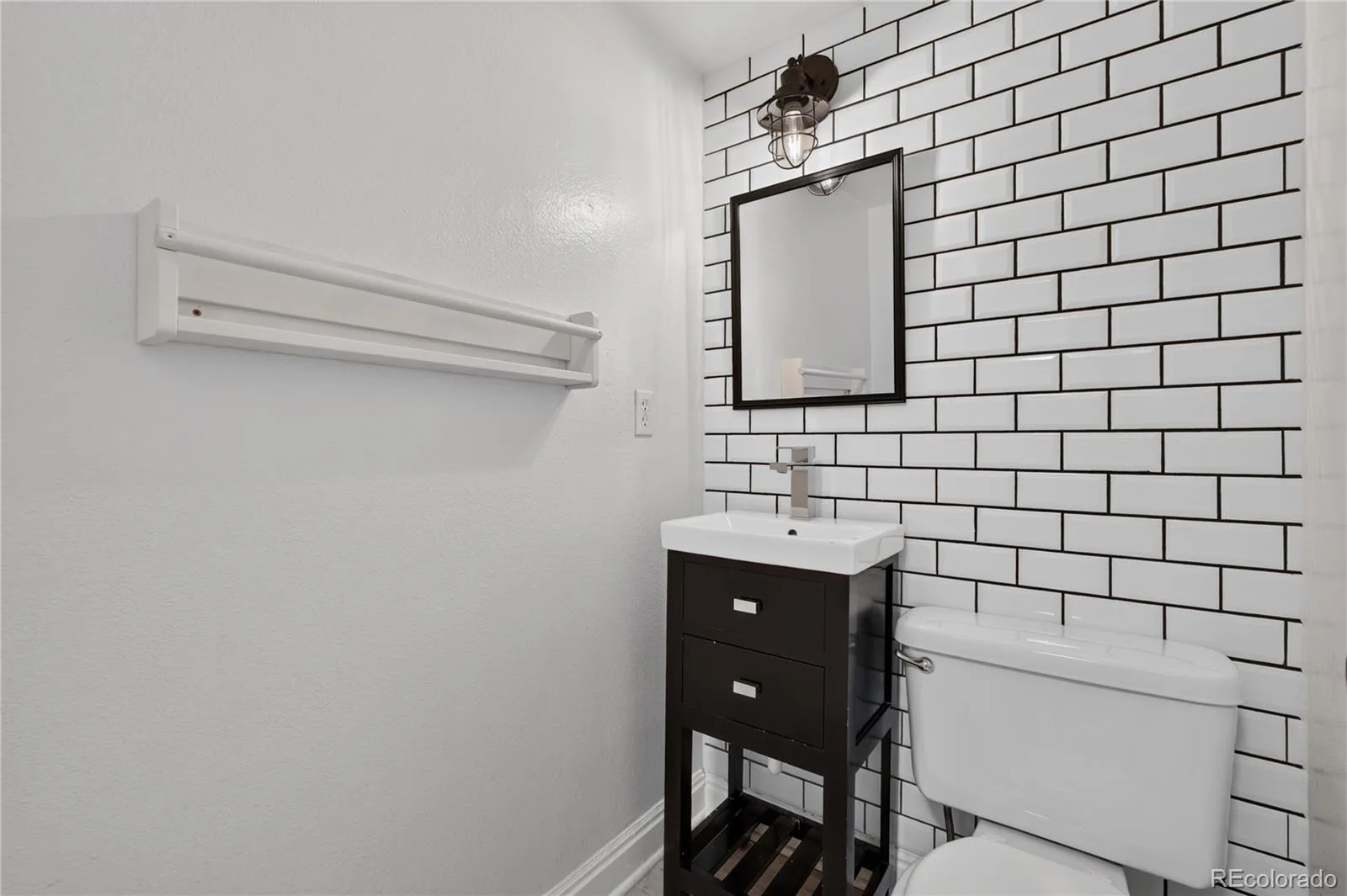 677 Vrain Street #19 Denver CO 80204 | MLS #REC2497281 08132026143721 1600 16