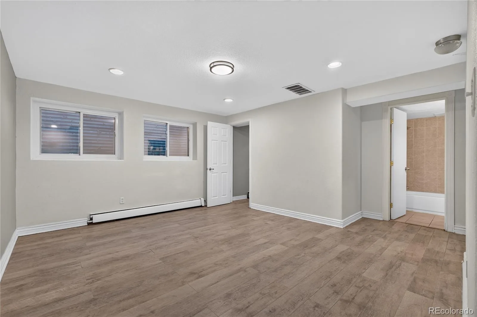 677 Vrain Street #19 Denver CO 80204 | MLS #REC2497281 08132026143721 1600 19