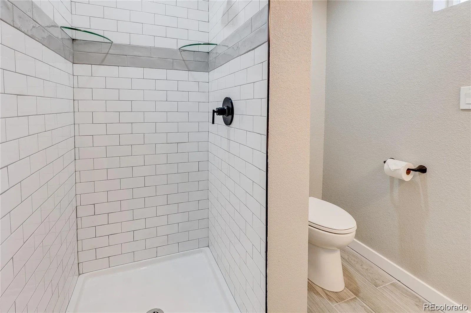 6733 S Ash Way Centennial CO 80122 MLS #REC2497499 07022026150626 1600 17
