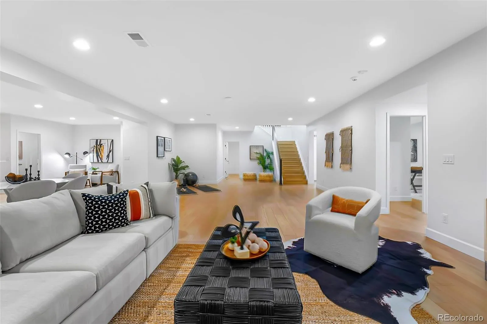 04072026181031 1600 34