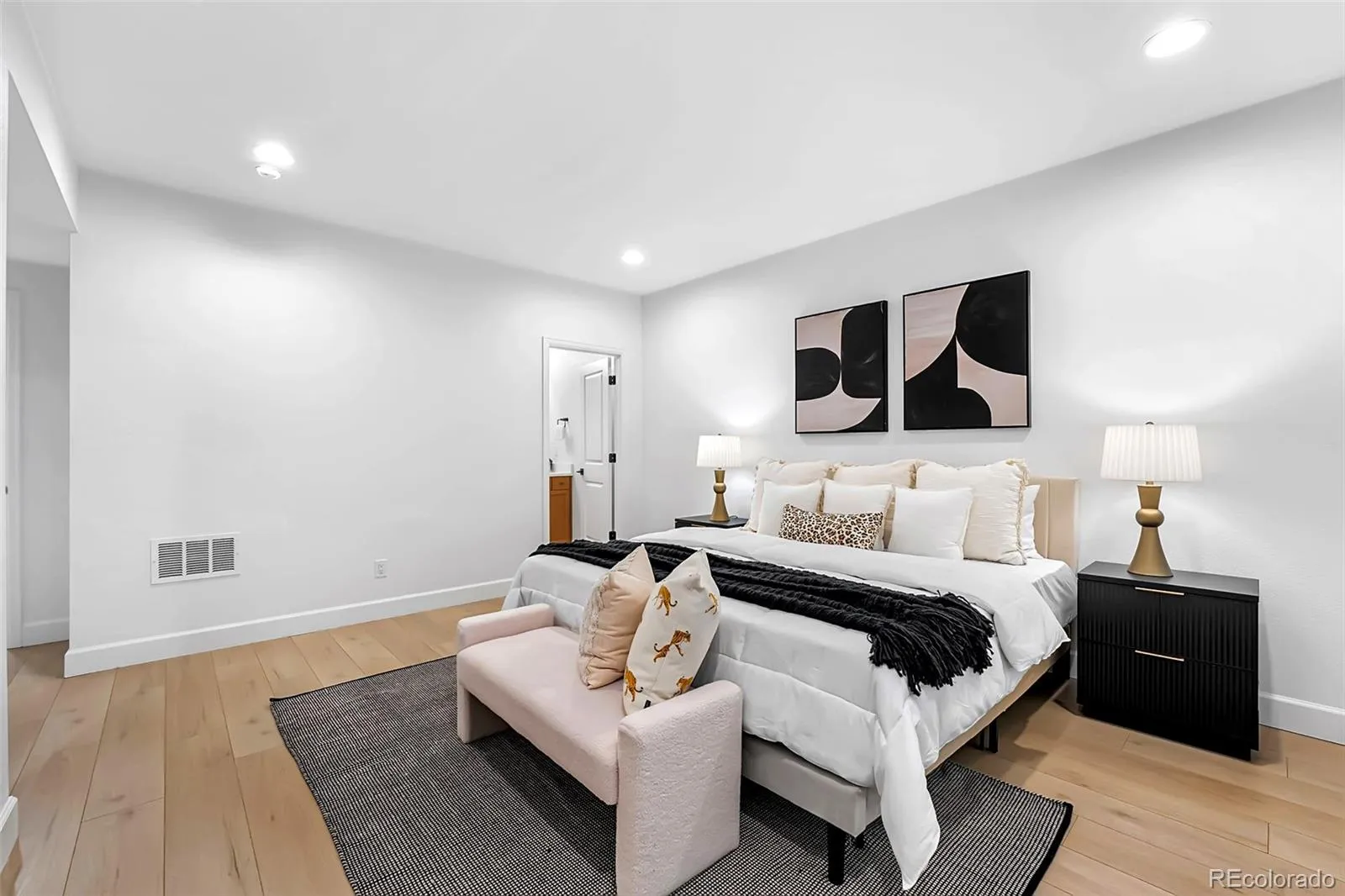 04072026181031 1600 37