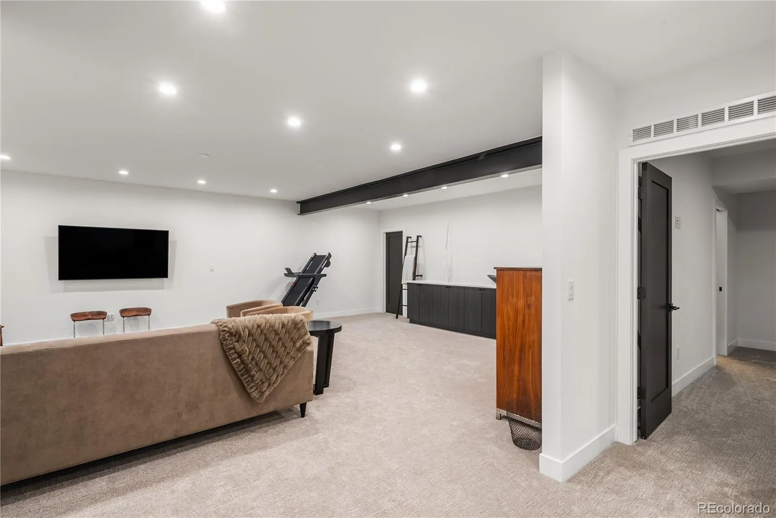 04132026180835 1600 29