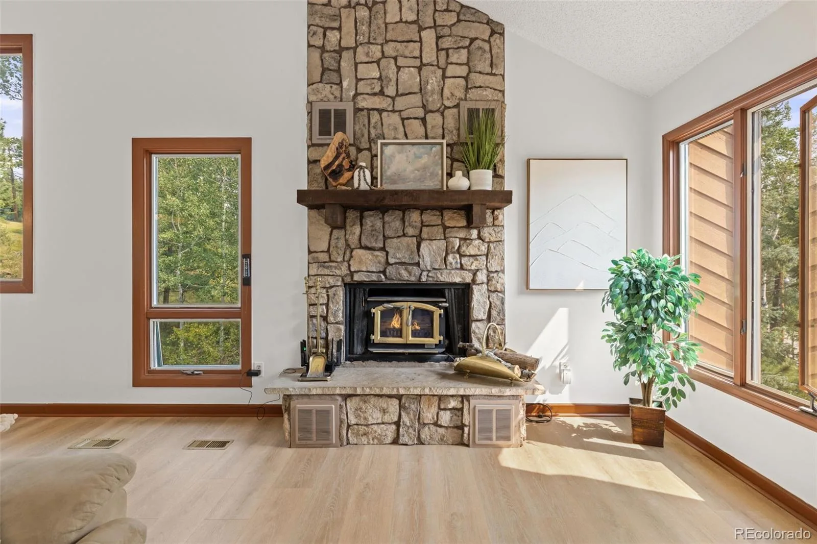 31547 Niakwa Road Evergreen CO 80439 | MLS #REC2500300 08042026222901 1600 14