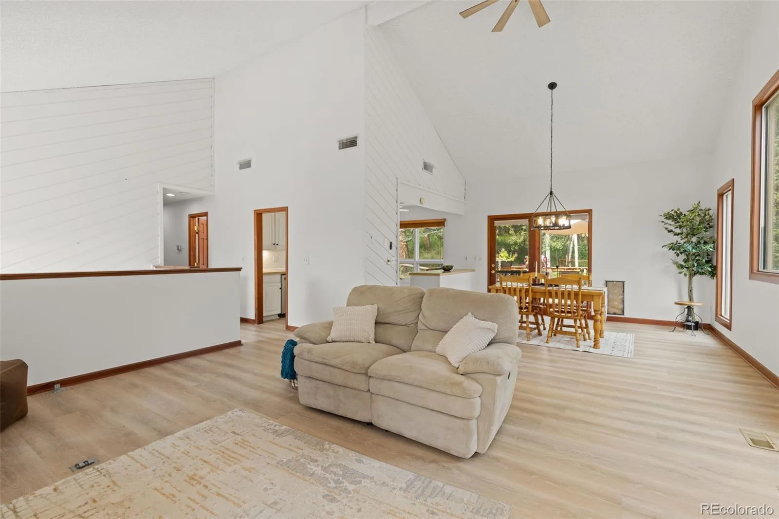 31547 Niakwa Road Evergreen CO 80439 | MLS #REC2500300 08042026222901 1600 16