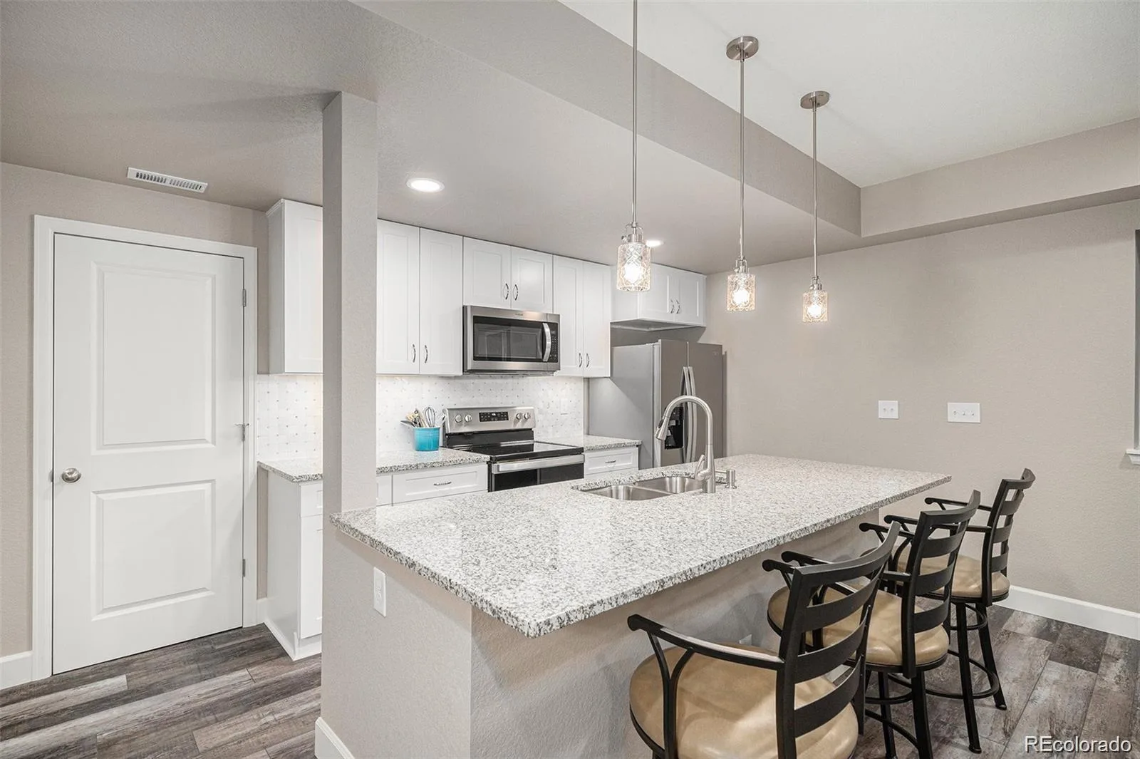 1170 Mcmurdo Circle Castle Rock CO 80108 | MLS #REC2501381 08212026020318 1600 17