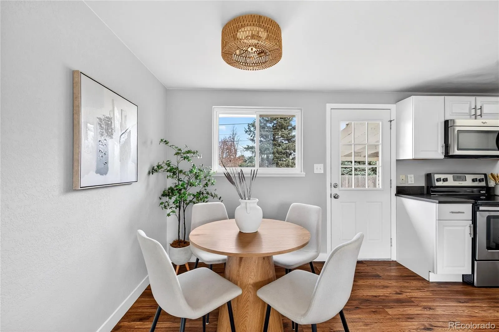 04022026050618 1600 20