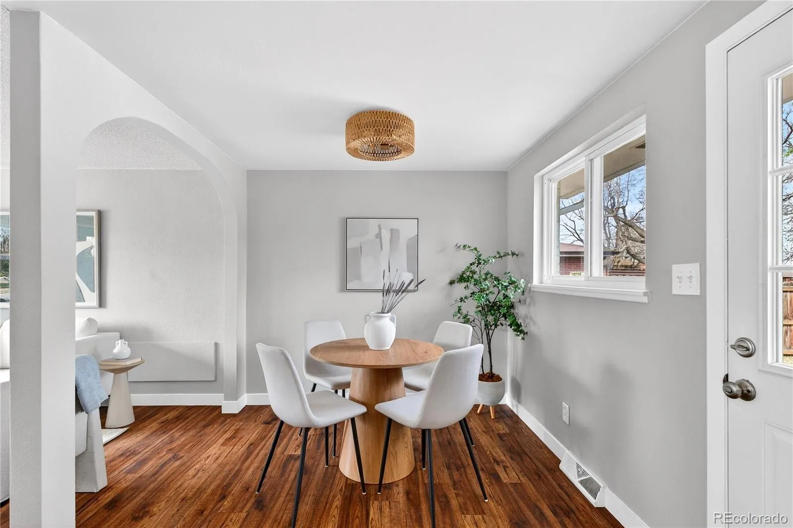 04022026050618 1600 6