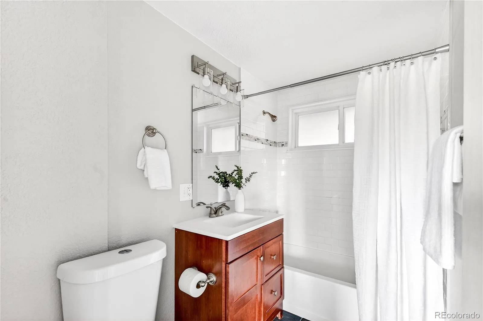 04022026050618 1600 9